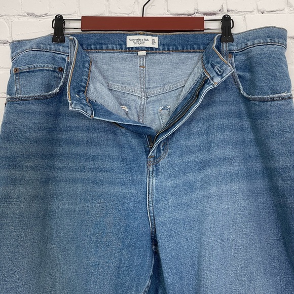 Abercrombie & Fitch The Ankle Straight Curve Love Size 35/20 - Picture 8 of 9